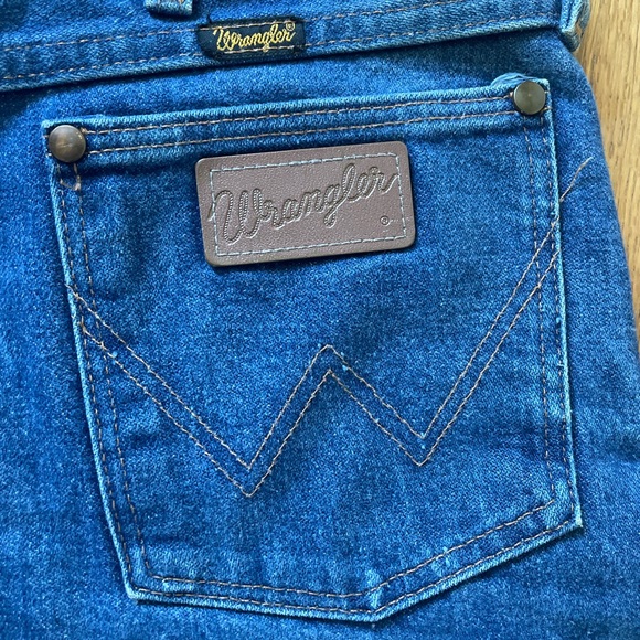 Vintage 90s Wrangler Jeans 36x34 – Made in USA – Cowboy Cut Denim - Picture 10 of 12